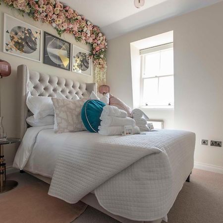 Beautiful, Modern Apartment In Hope Place Bath, 1 Bedroom Luxury City Centre Apartment With Beautiful City Views, A Stones Throw From The Royal Crescent In Bath Luaran gambar