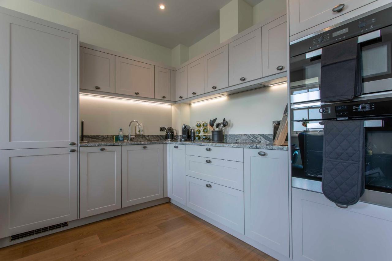 Beautiful, Modern Apartment In Hope Place Bath, 1 Bedroom Luxury City Centre Apartment With Beautiful City Views, A Stones Throw From The Royal Crescent In Bath Luaran gambar
